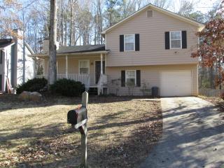 5387 Forest Pl, Stone Mountain GA  30088-2944 exterior