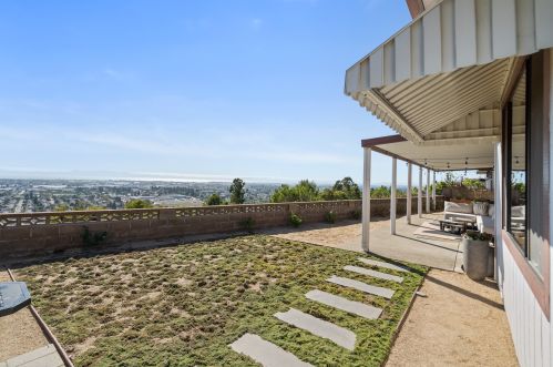 1999 Edgehill Ct, San Leandro CA  94577-6302 exterior