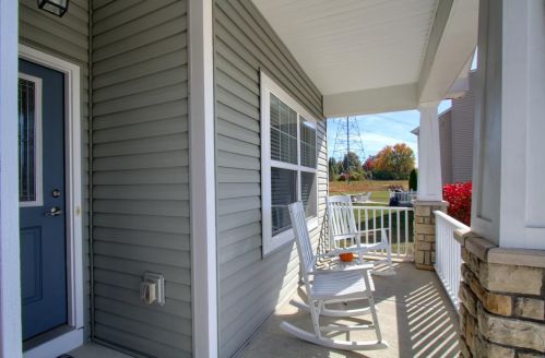 3864 Golden Meadow Ct, Amelia, OH 45102-2633