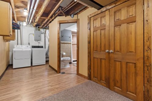 1015 121, Milwaukee WI 53226-3309 exterior