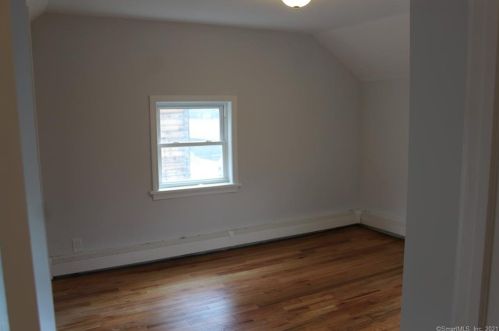 285 Jefferson St, Bridgeport CT  06607-2422 exterior