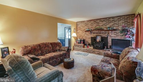 1823 Harvey Straughn Rd, Blackbird DE  19734-9646 exterior