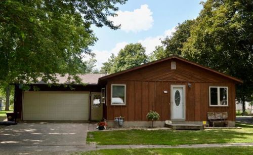 305 1st St, Terril, IA 51364-7710
