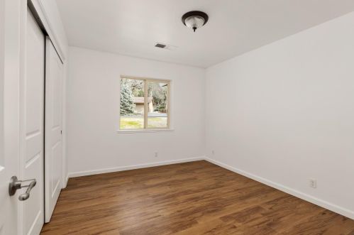 17900 Lake Forest Dr, Lake Wildwood CA  95946-8806 exterior