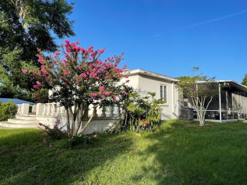 242 Deleon Rd, De Bary, FL 32713-3146