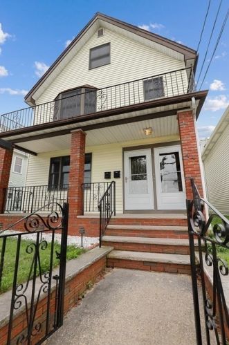 44 Florence St, Everett, MA 02149-4841