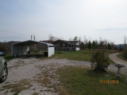 521 Caudill Rd, Elamton, KY 41472-9715