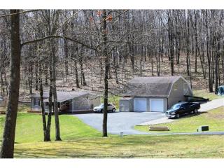 152 Cherry Rd, Chicora, PA 16025-2934