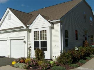 1 Meadowview Ct, Collinsville, CT 06019-2648