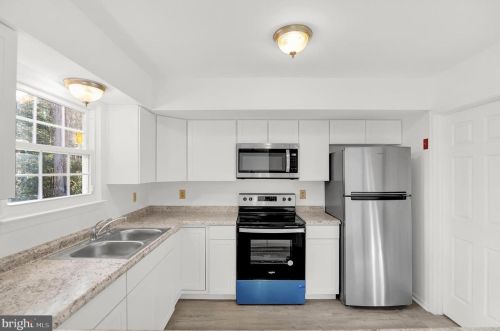 170 Stoney Dr, Dover DE  19904-9731 exterior