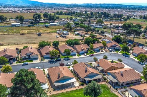 40804 Caballero Dr, Beaumont CA  92223-5590 exterior