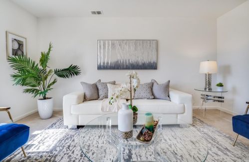 1063 Schwerin St, Daly City CA  94014-1622 exterior