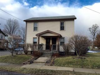 306 High St, New Franklin, OH 44657-1627