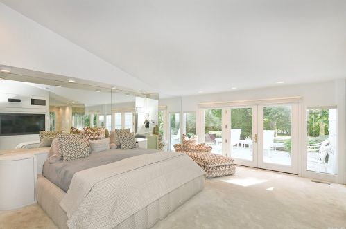 19 Montrose Pl, Huntington Station NY 11747-3403 exterior