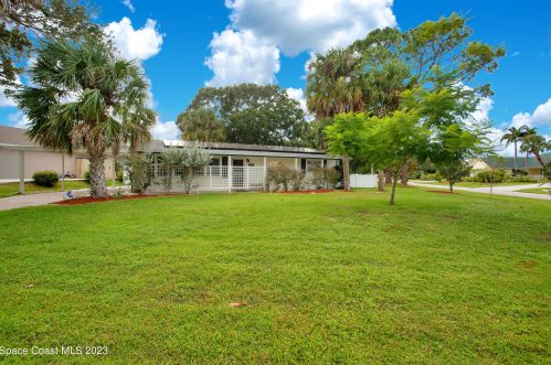 402 Ash St, Sebastian FL  32958-4308 exterior