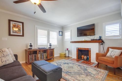 3082 Juniper St, San Diego CA 92104-5624 exterior