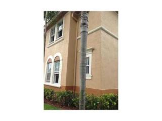 15694 39th St, Hollywood, FL 33027-4802