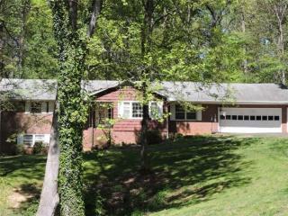 1121 Twin Oak Dr, Winston Salem, NC 27105-1432