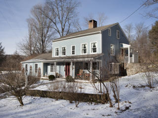 40 Valley Rd, Lakeville, CT 06039-2120