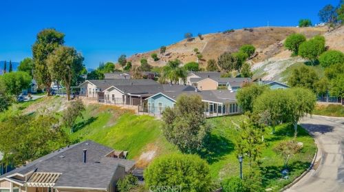 28101 Vista View Dr, Santa Clarita CA  91351-5710 exterior