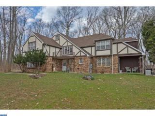 501 Simmons Rd, Sellersville, PA 18960-3039