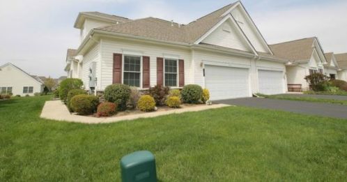 9 Moor Dr, Easton, PA 18045-2183