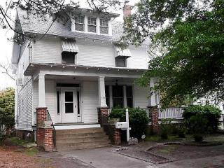 323 Douglas Ave, Portsmouth, VA 23707-1612