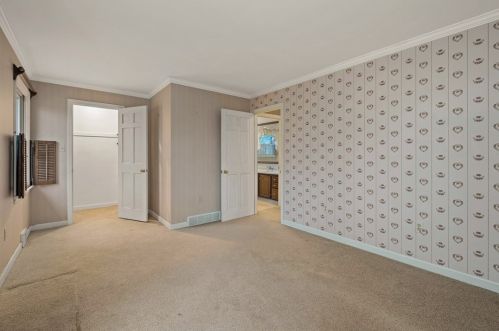 2387 Fairhill Rd, Sewickley PA  15143-9004 exterior