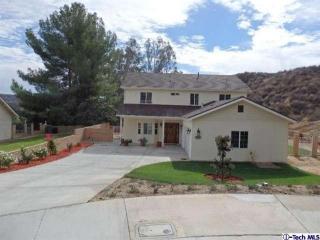 20950 Franwood Dr, Santa Clarita, CA 91350-1412