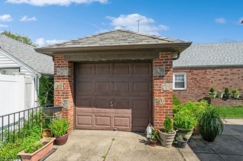 716 Avenue C, Bayonne NJ  07002-2542 exterior