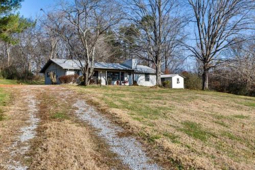 2679 Greens Mill Rd, Columbia, TN 38401-6183