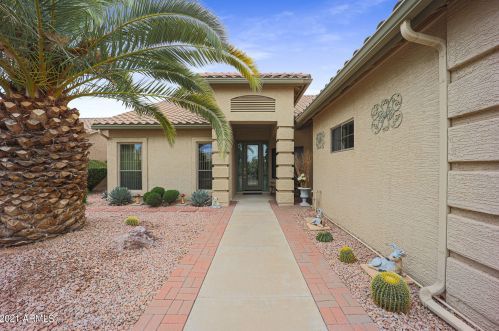 24407 Lakestar Dr, Chandler, AZ 85248-7305