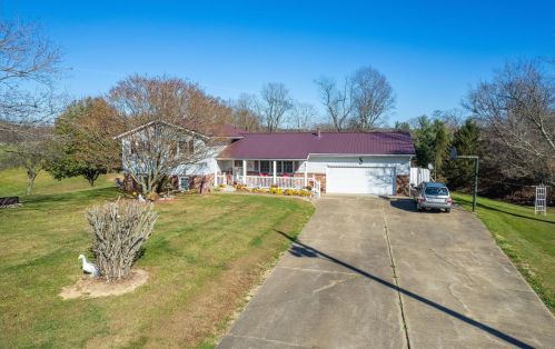 9340 Stoneburner Rd, Crooksville OH  43731-9430 exterior