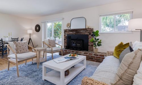 2319 Olympia Dr, Santa Rosa, CA 95405-8119