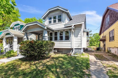 2528 Concordia Ave, Milwaukee, WI 53206-1246