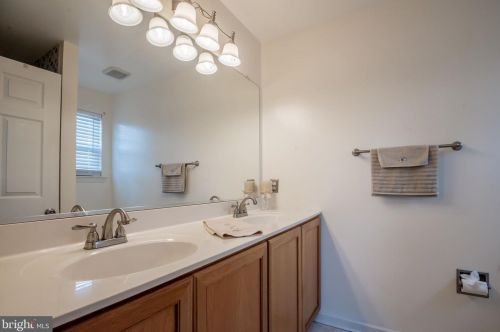 118 Winterton Ln, Dover DE  19904-3820 exterior