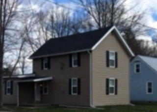 560 Grand St, Sugar Grove Lake, OH 44833-2440