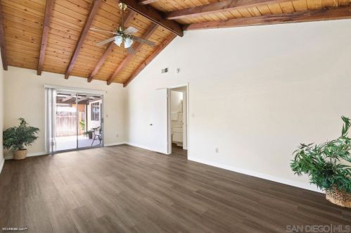 8211 Elston Pl, San Diego CA 92126-2213 exterior