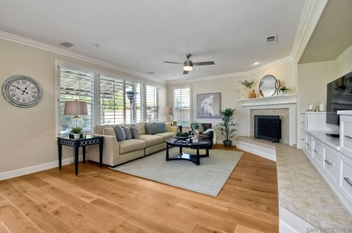 3460 Paseo Ancho, Carlsbad CA  92009-9517 exterior