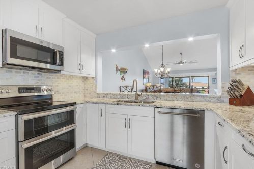 6780 Dennis Cir, Naples, FL 34104-8708