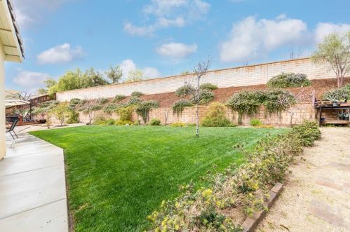 40347 Amesbury Ln, Temecula CA 92591-4432 exterior