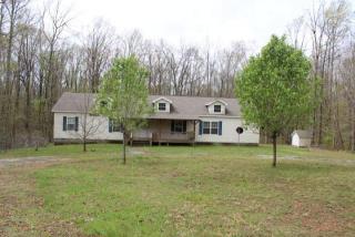 2221 Goodson Trl, Monterey, TN 38574-7272