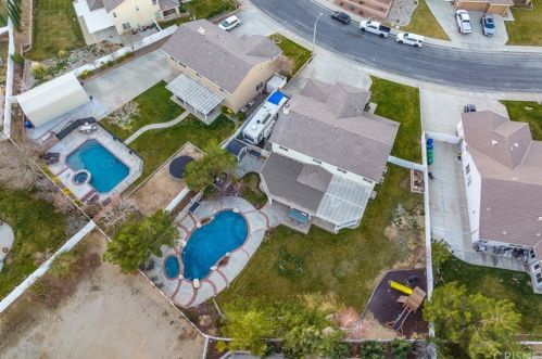 42240 Ridge View Dr, Lancaster CA 93536-7382 exterior