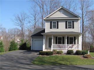 33 Sycamore Way, Wallingford, CT 06492-4380