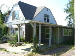 259 19th Ave, Eugene OR  97401-3824 exterior