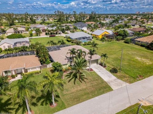 4513 22nd Pl, Cape Coral, FL 33914-6794