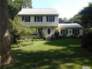 35 Suffolk Down, Shoreham, NY 11786-1542