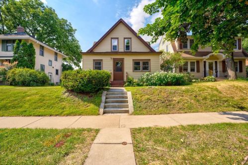 1898 Fairmount Ave, Saint Paul, MN 55105-1538