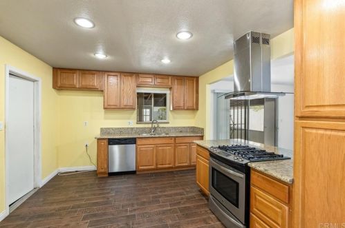7483 Gatewood Ln, San Diego, CA 92114-7128