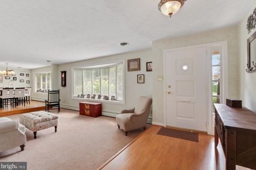 125 Dixie Dr, Red Lion PA  17356-1110 exterior